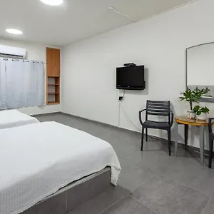  Auberge de jeunesse Little Hostel-5 Min Walk To The